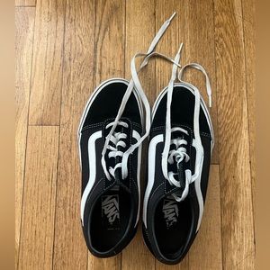 VANS SIZE 8